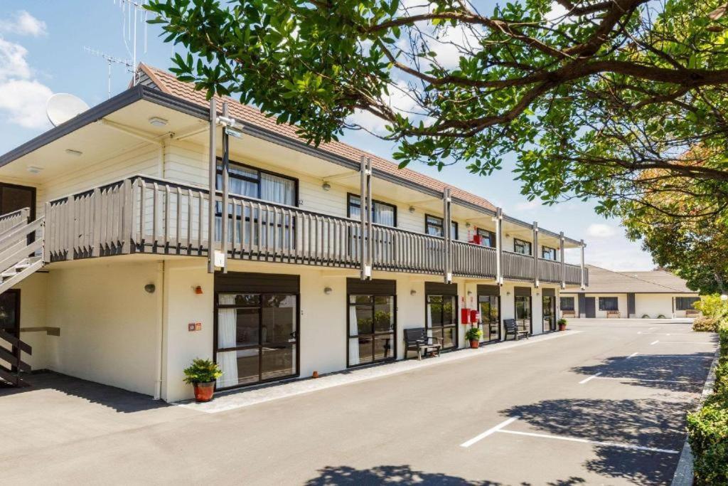 贝壳杉苑康福特茵酒店 北帕默斯顿 外观 照片
