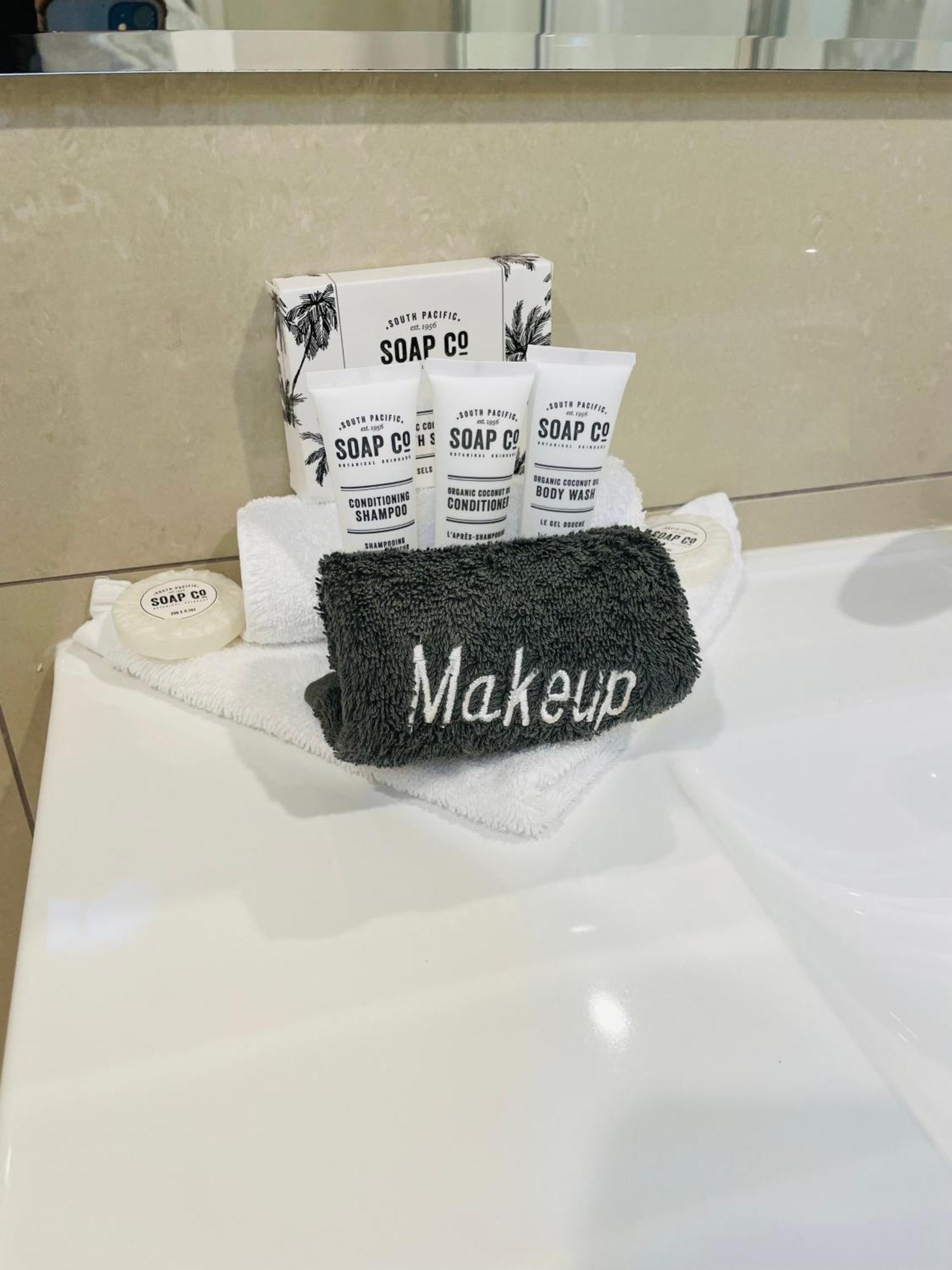 贝壳杉苑康福特茵酒店 北帕默斯顿 外观 照片