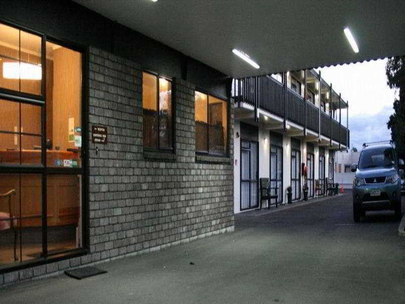 贝壳杉苑康福特茵酒店 北帕默斯顿 外观 照片